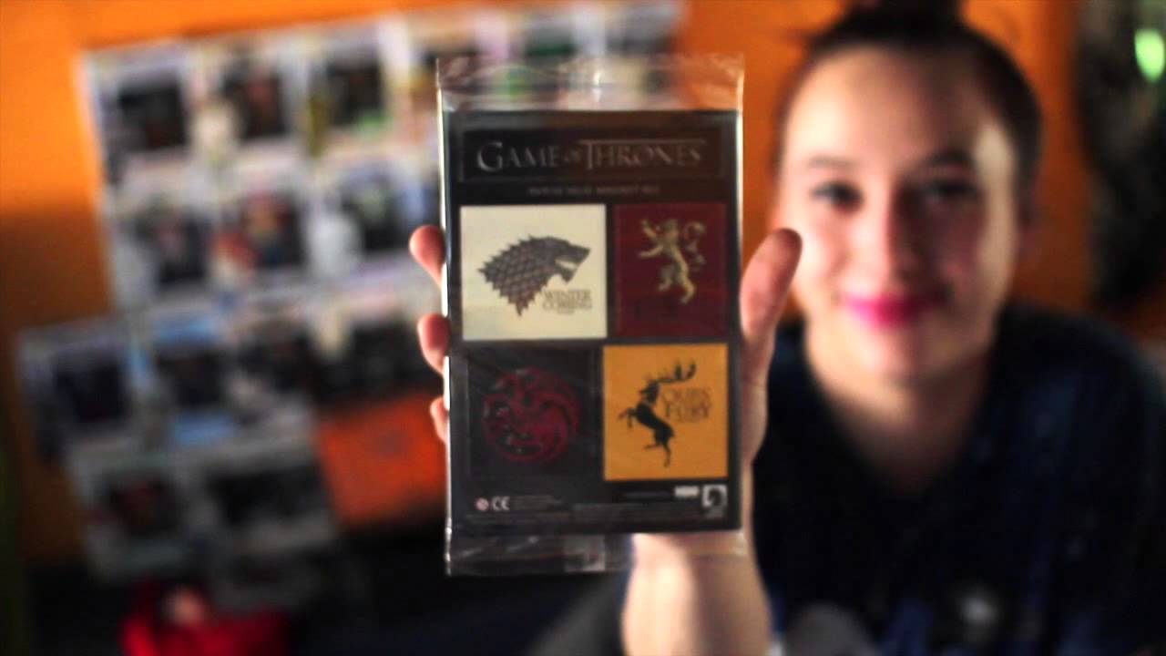 NikkiSiixx Unboxes April Fantasy Loot crate