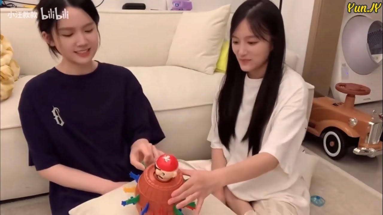 [Bách Hợp] #vietsub #小汪款款 PhùngHiểuPhi,UôngGiaiLinh.để thời gian bên nhau màkhông sử dụng điện thoại