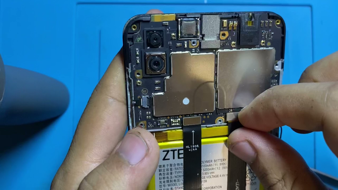 Como desarmar Zte Blade V10