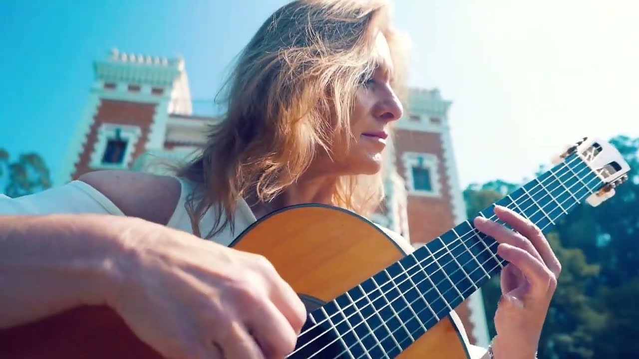 Capricho árabe de Francisco Tárrega. Interpreta: Nadia Borislova.