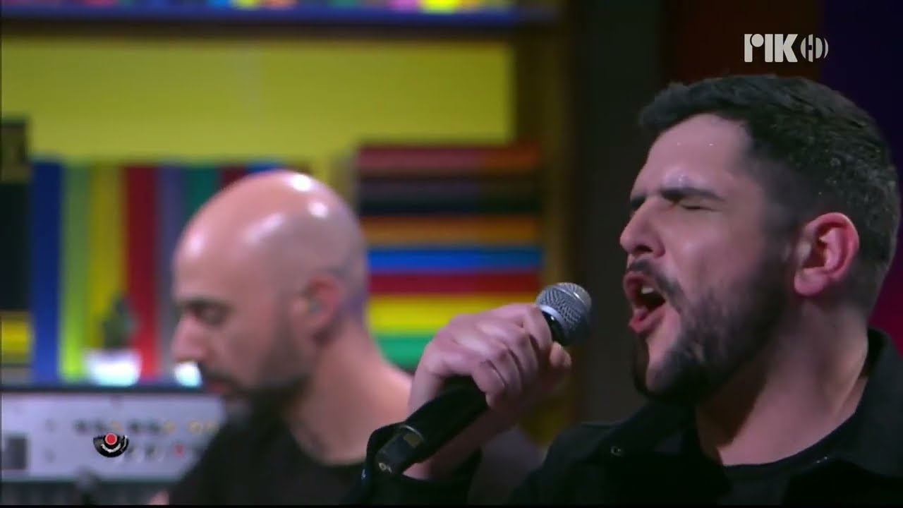 Ερωτικό ( Με μια πιρόγα ) - Ανδρέας Ελεσνίτσαλης { PlayList }
