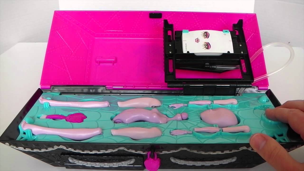 Create-A-Monster Design Lab - Monster High