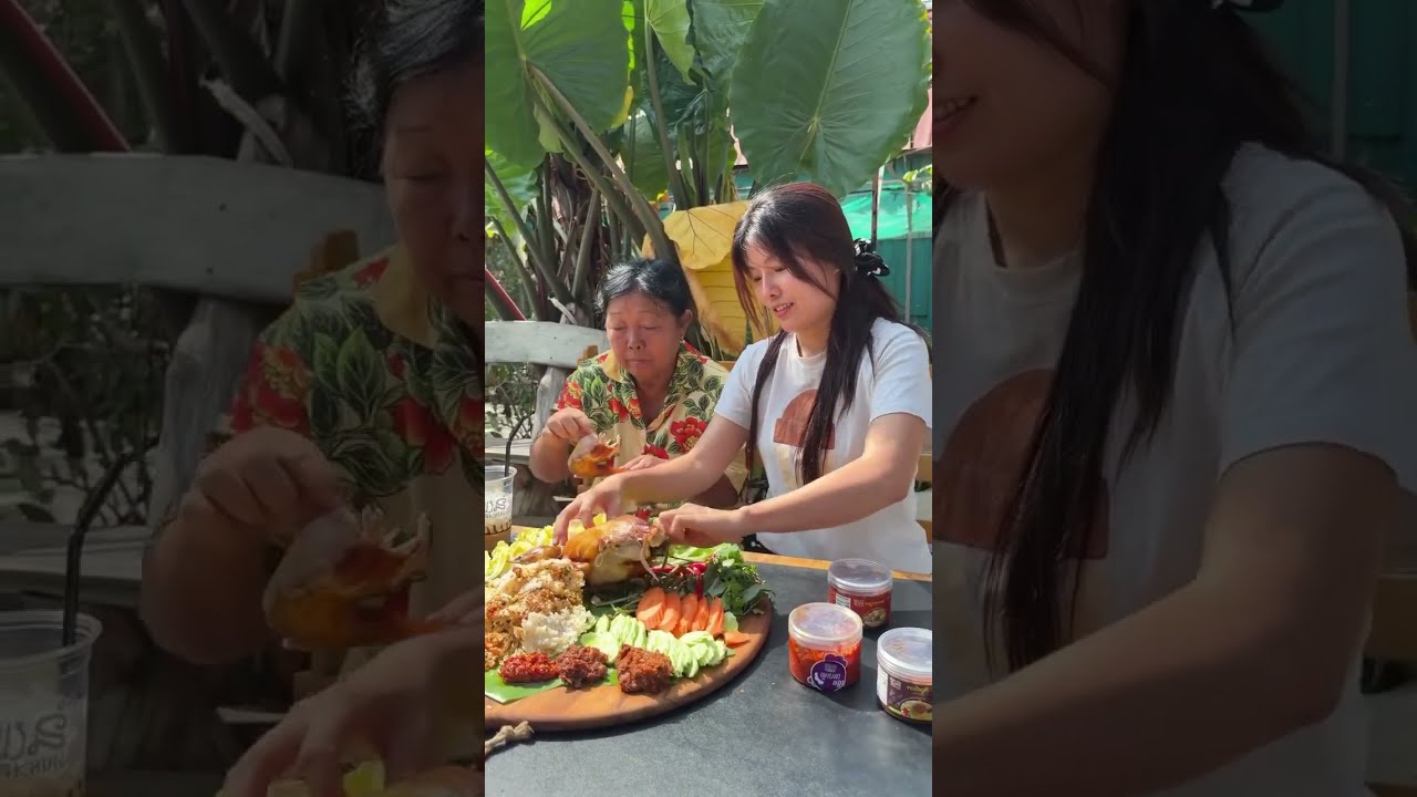 ថ្ងៃនេះធ្វើម្ហូបអោយម៉ែពិសារ សង្ឃឹមថាម៉ែចូលចិត្ត🍀