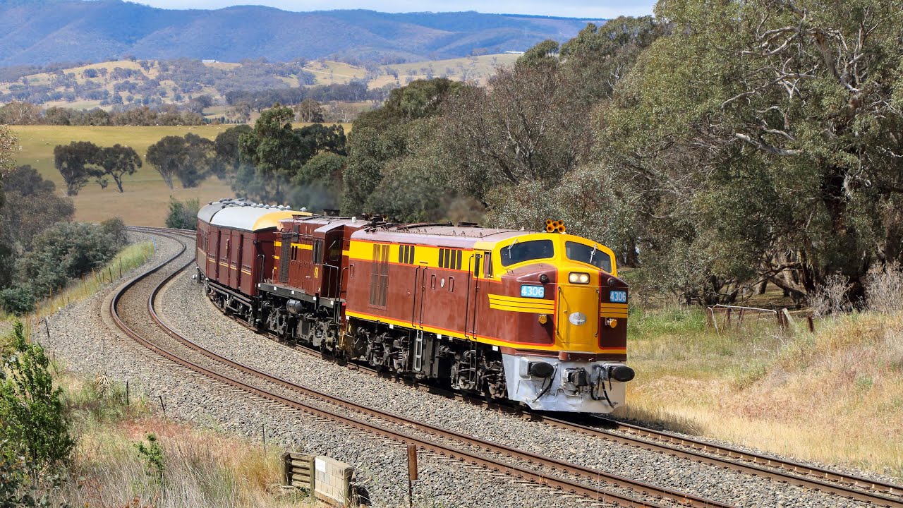 South West Daylight with 4306 - 5 November 2023