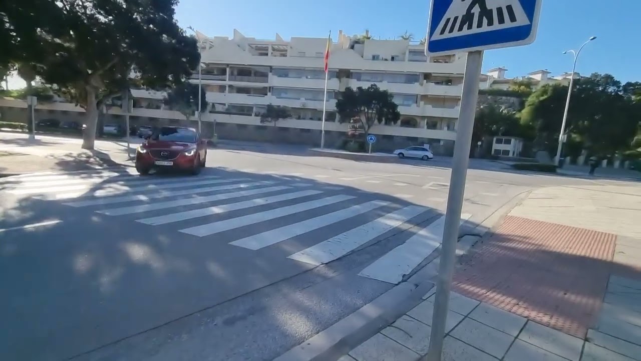 Kylähullu Etelä-Suomessa, osa 1