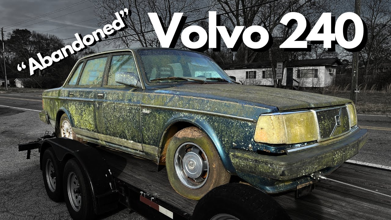 Abandoned(sort of) Volvo 240! - 14 Volvos in the Woods
