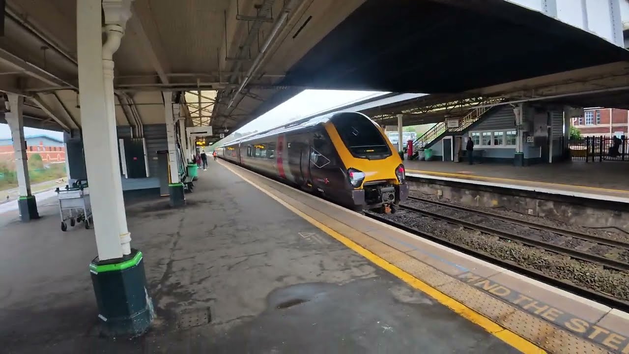 TRAINS AT NEWTON ABBOT #gwr #ukrail 