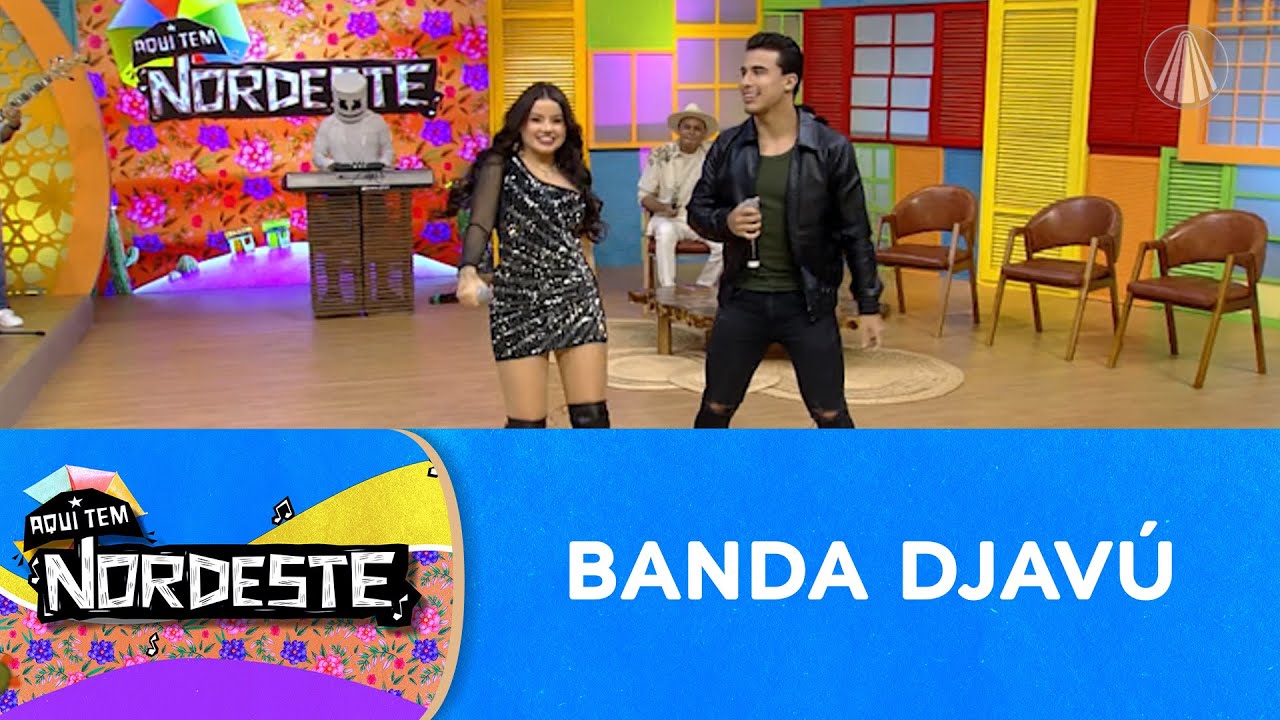 Banda DJAVÚ canta 