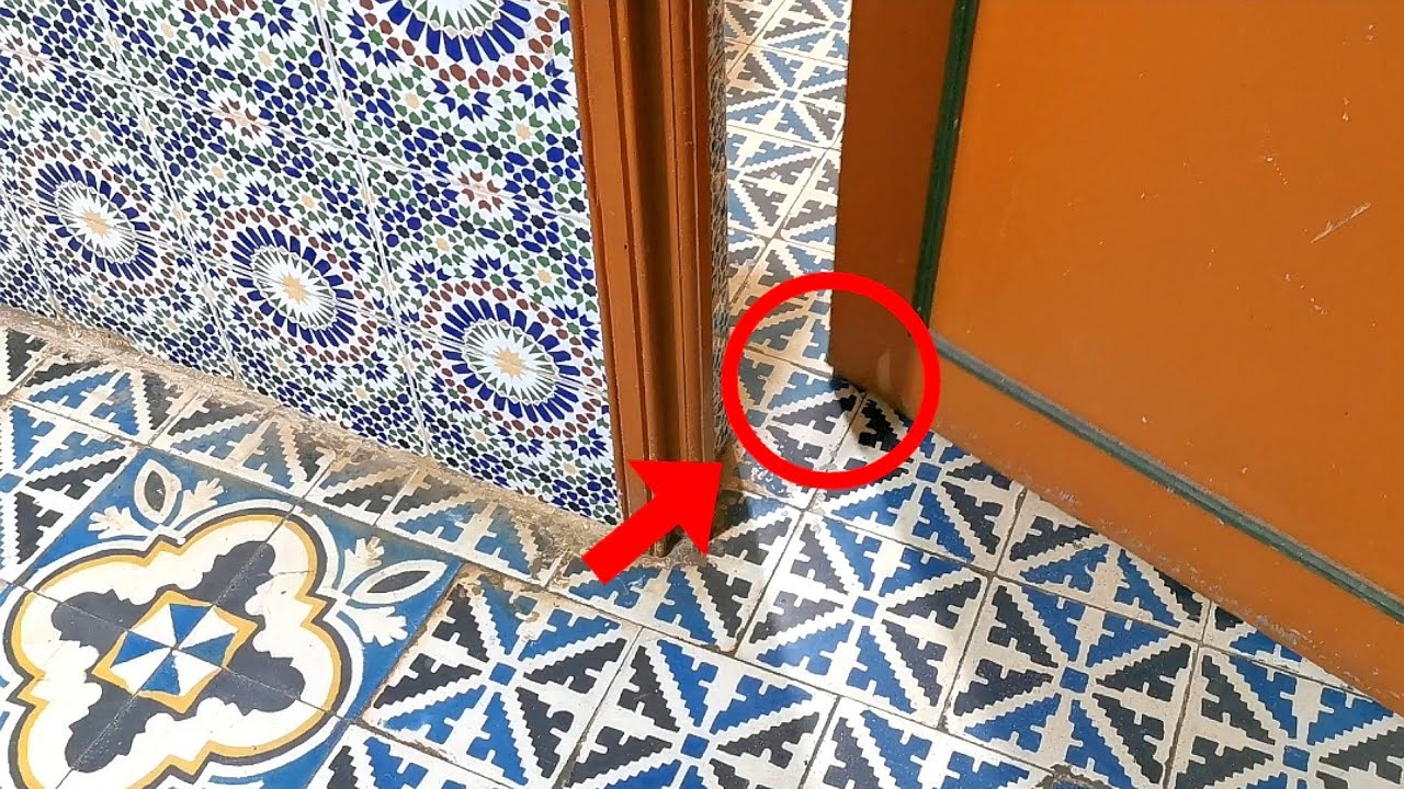 كلنا نعانون من إنتفاخ باب منزل وعدم قدرتنا على غلقه في أيام البرد إليكم حل مشكلة =simple inventions