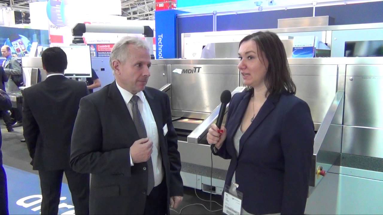 Thomas Kunz gave us an update on Schmoll's new tandem table DI machine
