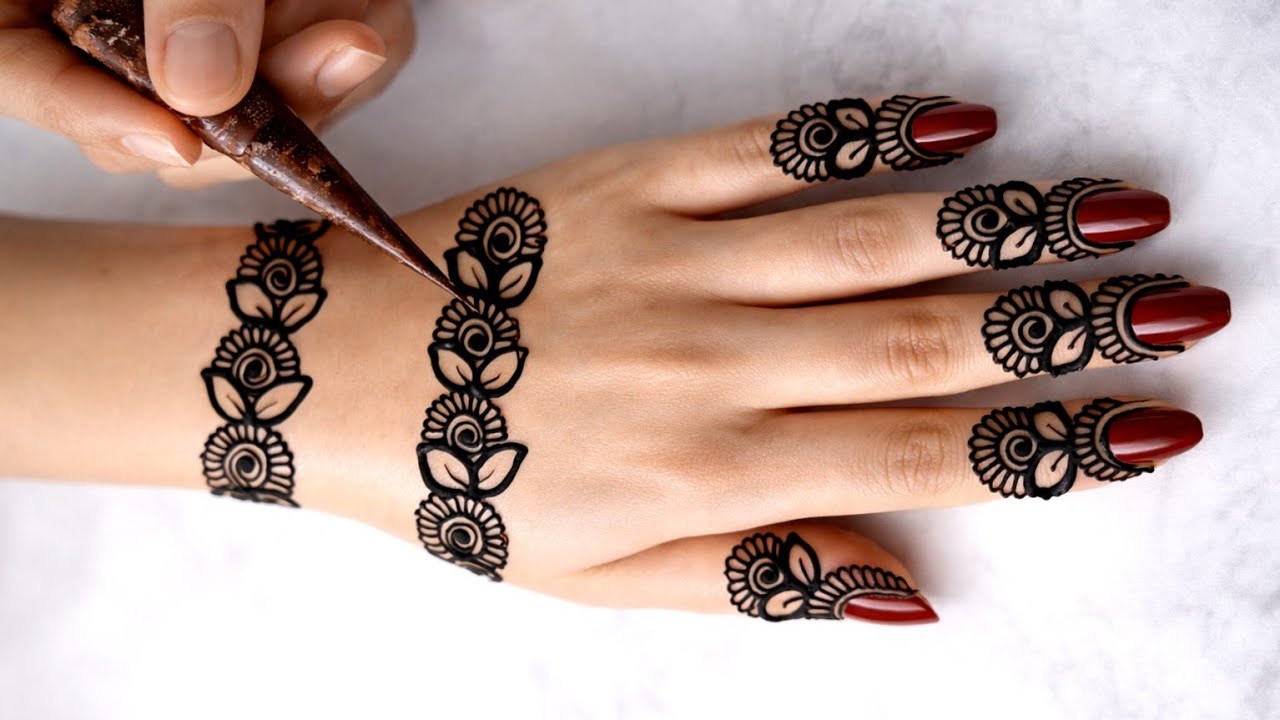 Easy Mehndi: Perfect for BeginnersMehndi for Beginners: Step-by-Step Guide to Flower Designs