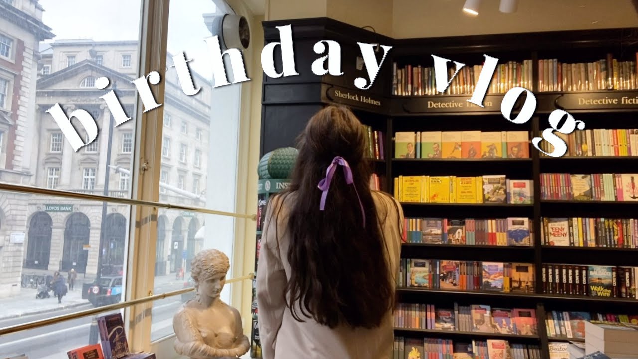 book shopping in london on my birthday 🤍
