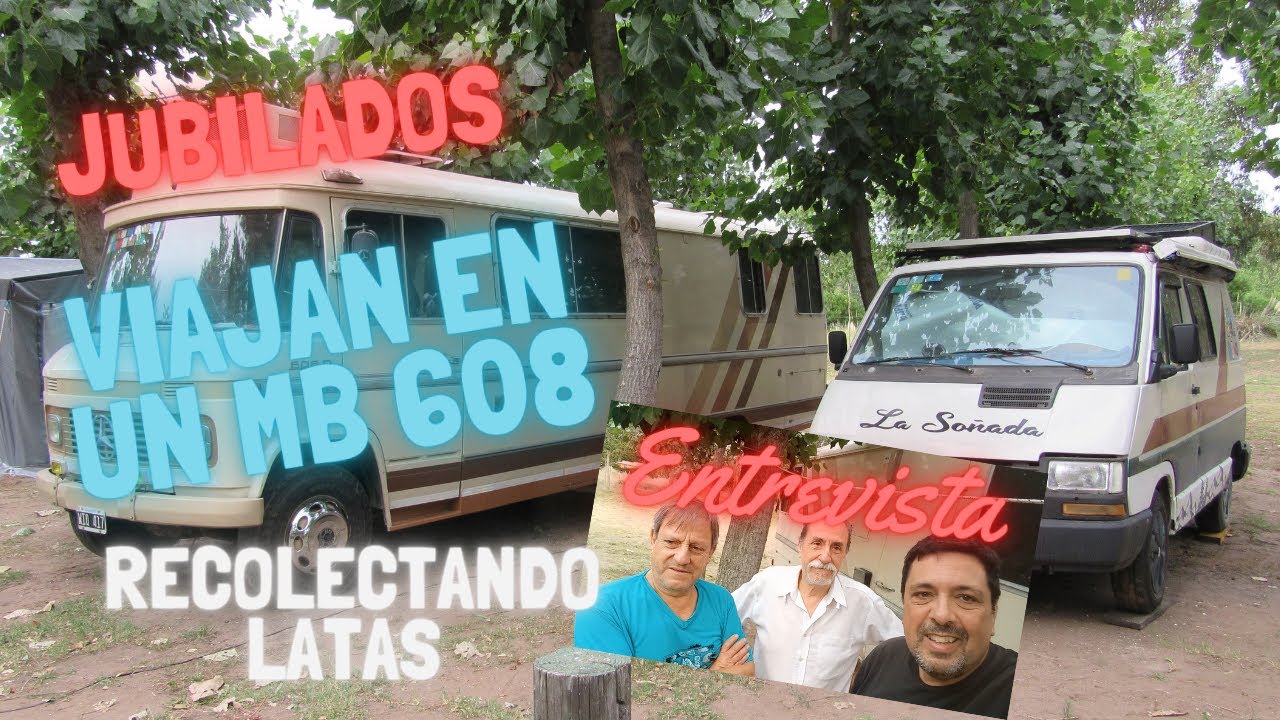 Hermanos viajan en un M.Benz 608 recolectando latas de bebidas.