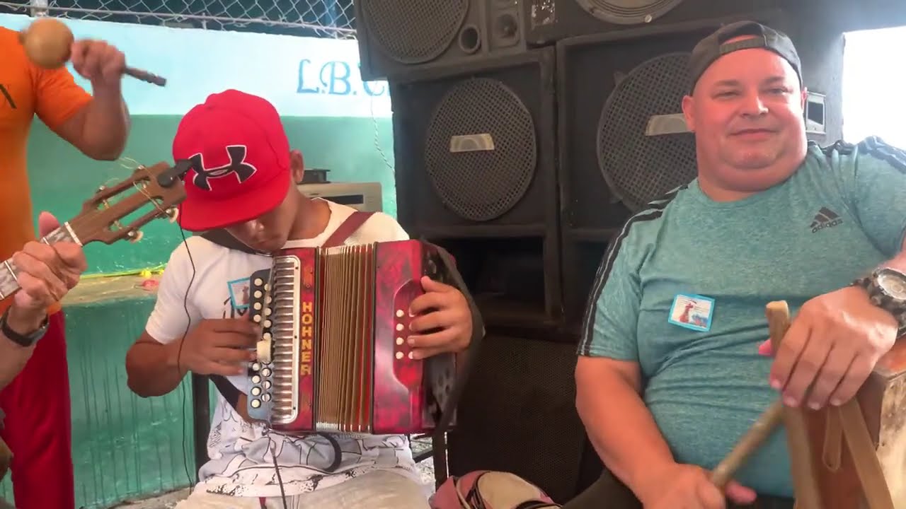 Joropo sucrense de acordeón. Raspiño y sus muchachos. Darwin Astudillo