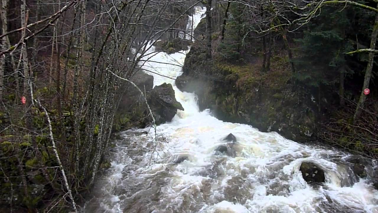 Cascade du Pont de la Pierre - La Tour d'Auvergne
