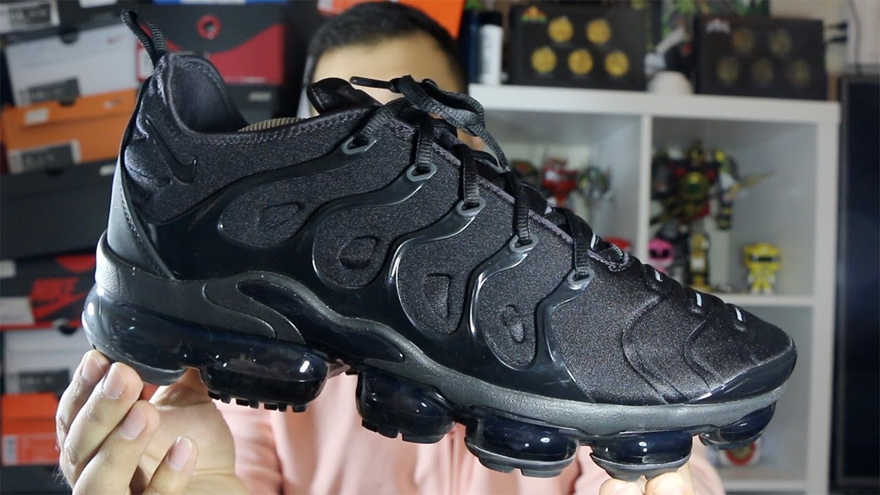 Nike Air Vapormax Plus Triple Black Review!