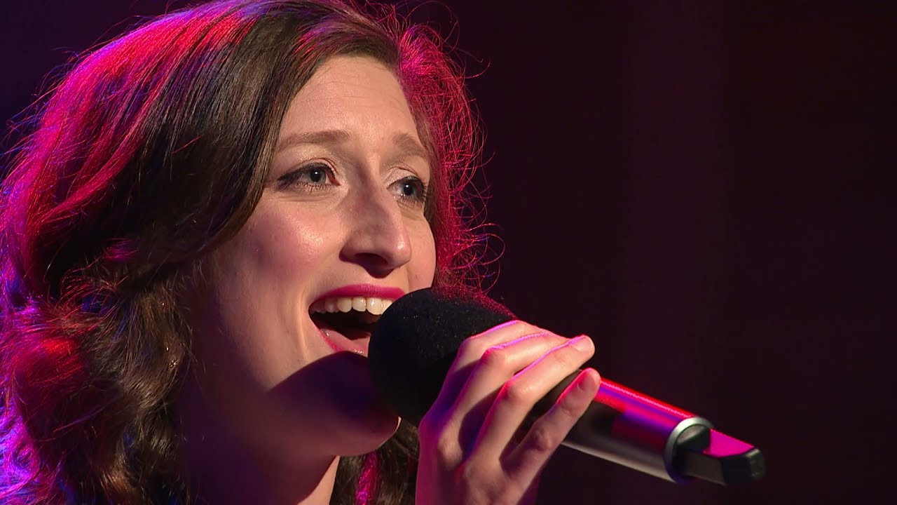 Lynwen Haf Roberts - Llwybr Lawr i'r Dyffryn