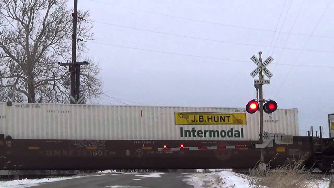 BNSF 8153 East Mazon, IL 1/11/15