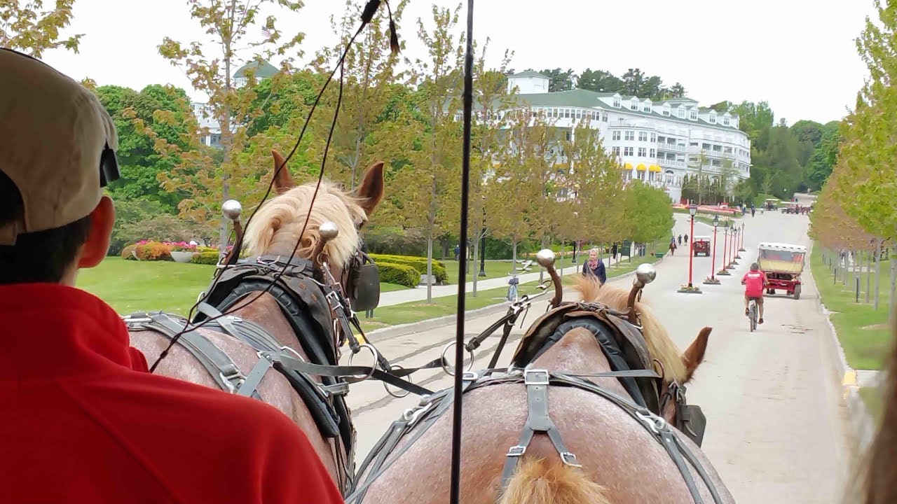 Mackinac Island Carriage Tour, Michigan, USA