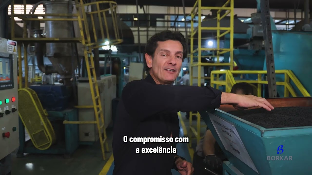 Cesar Urnhani visita Borkar