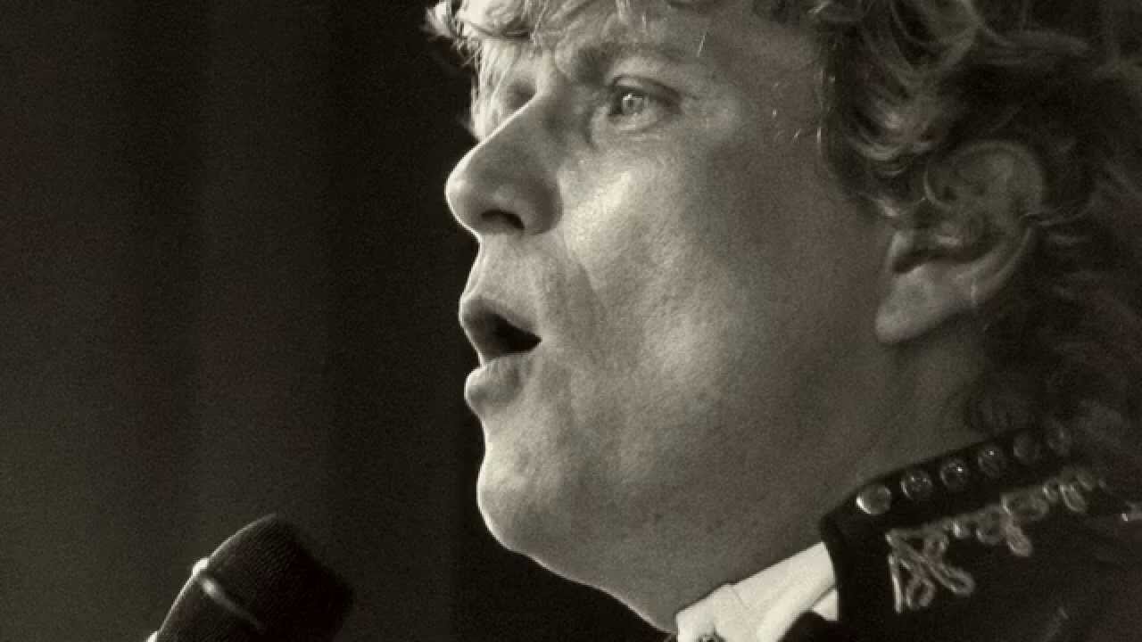Darren Dowler singing 
