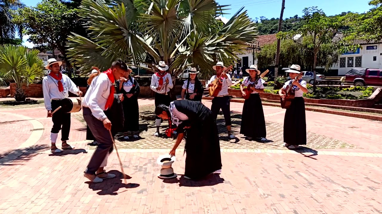 A ritmo de torbellino: La copa