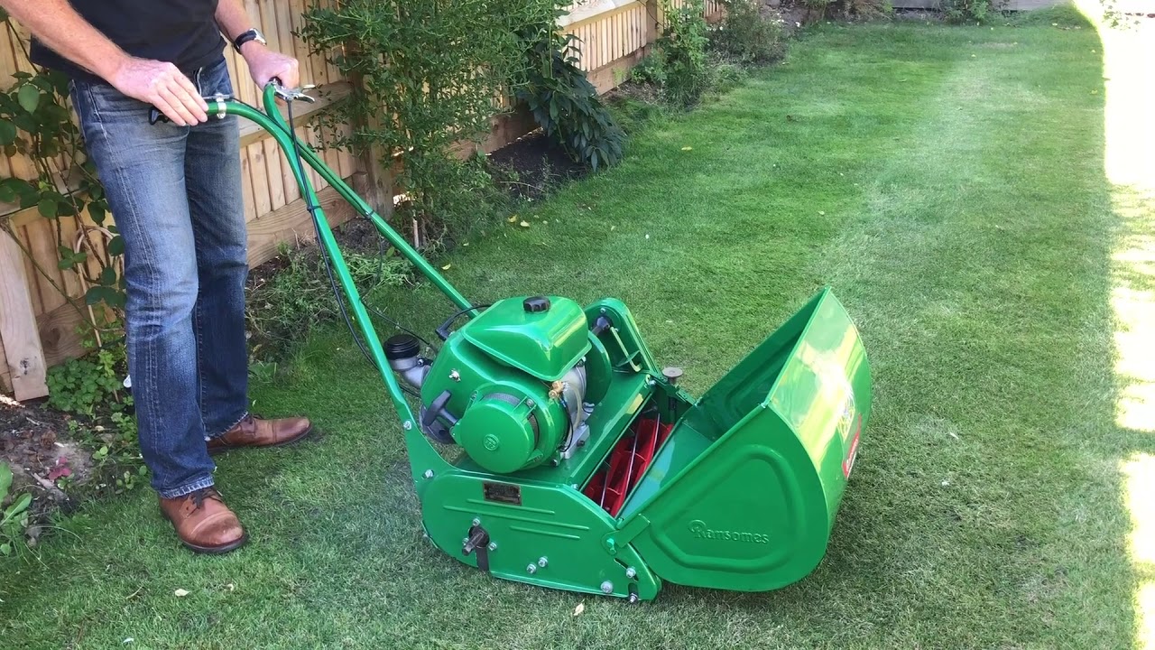 CYLINDER LAWN MOWER RESTORATION VINTAGE RANSOMES AUTO CERTES 1961