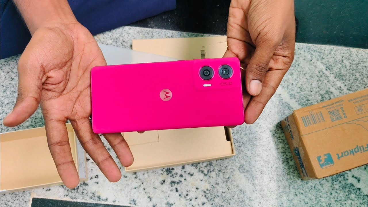 Unboxing Motorola Edge 50 Fusion 5G (Hot Pink, 8GB RAM, 256GB Storage)