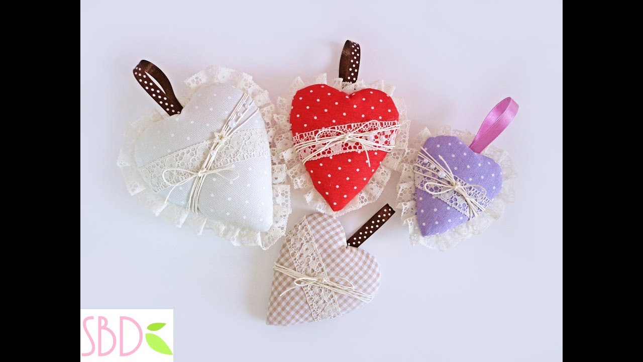 Cuori di Stoffa imbottiti senza cucire - Fabric Hearts (no sew)