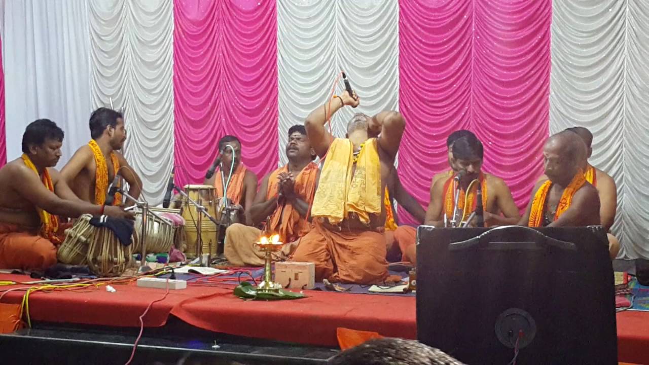 Prasanth varma bhajans at thalavoor devi temple , kottarakkara 2016