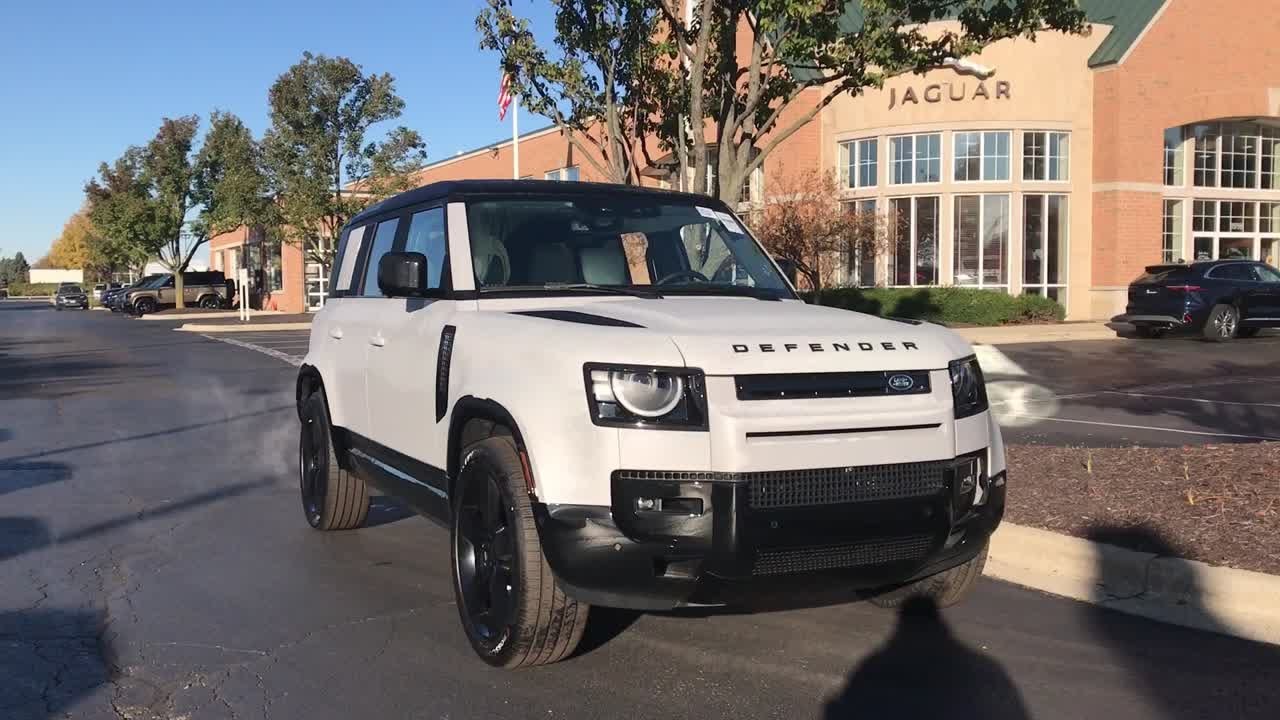 2026 Land Rover Defender 110 X-Dynamic SE Naperville, Glen Ellyn, Downers Grove, Oak Brook, Osw...