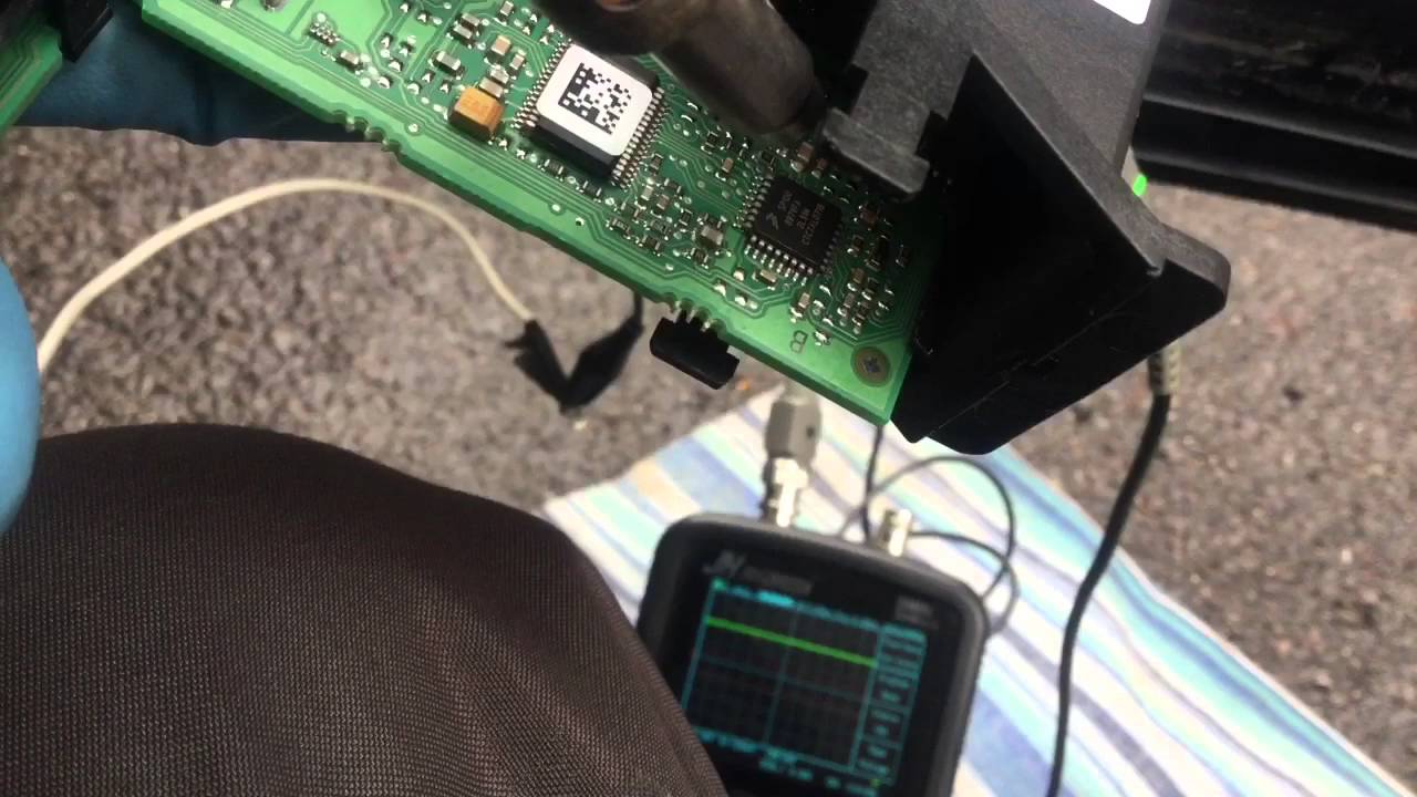 VAG Drivers door control module - rebooted