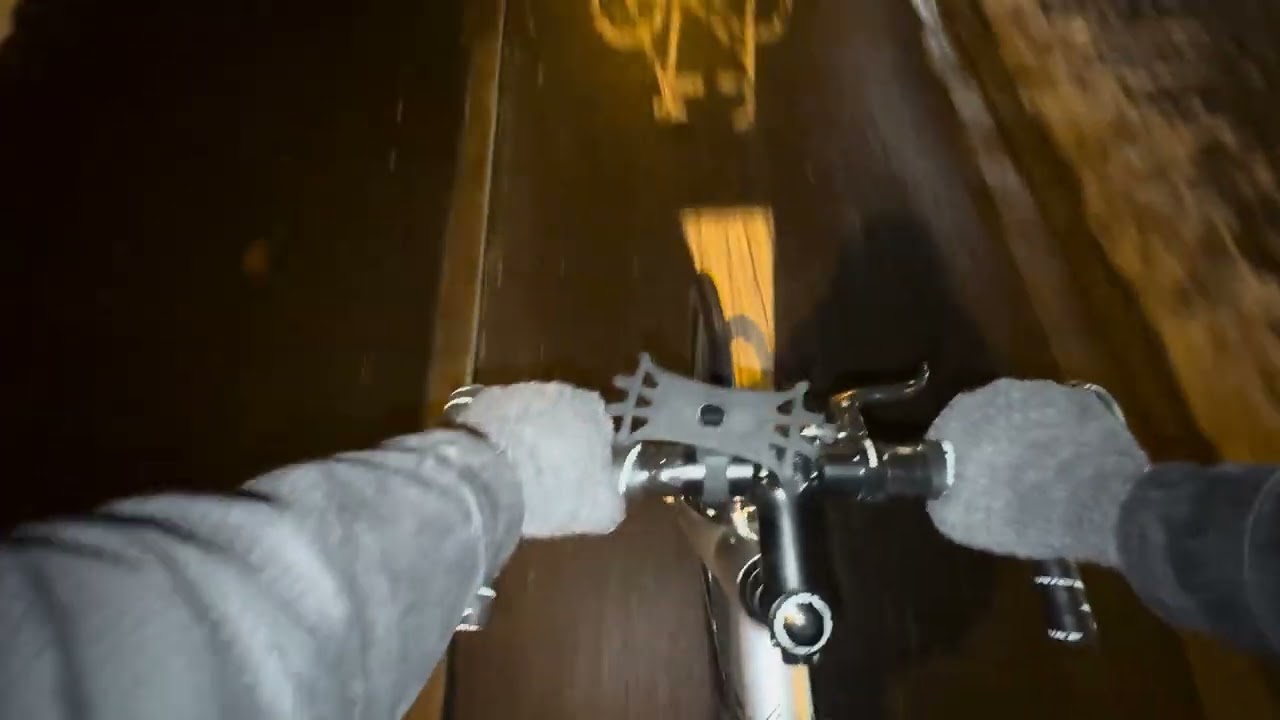 FIXIE RIDE IN LINZ 🚲 – NIGHT RIDE BACK HOME FROM KHG