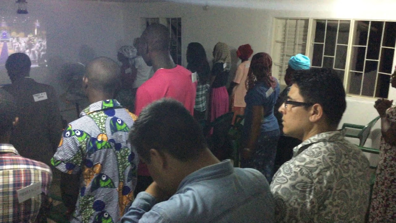REACCION DE LA IGLESIA DE BATA, GUINEA ECUATORIAL, AFRICA OIR AL APOSTOL NAASON JOAQUIN GARCIA LLDM