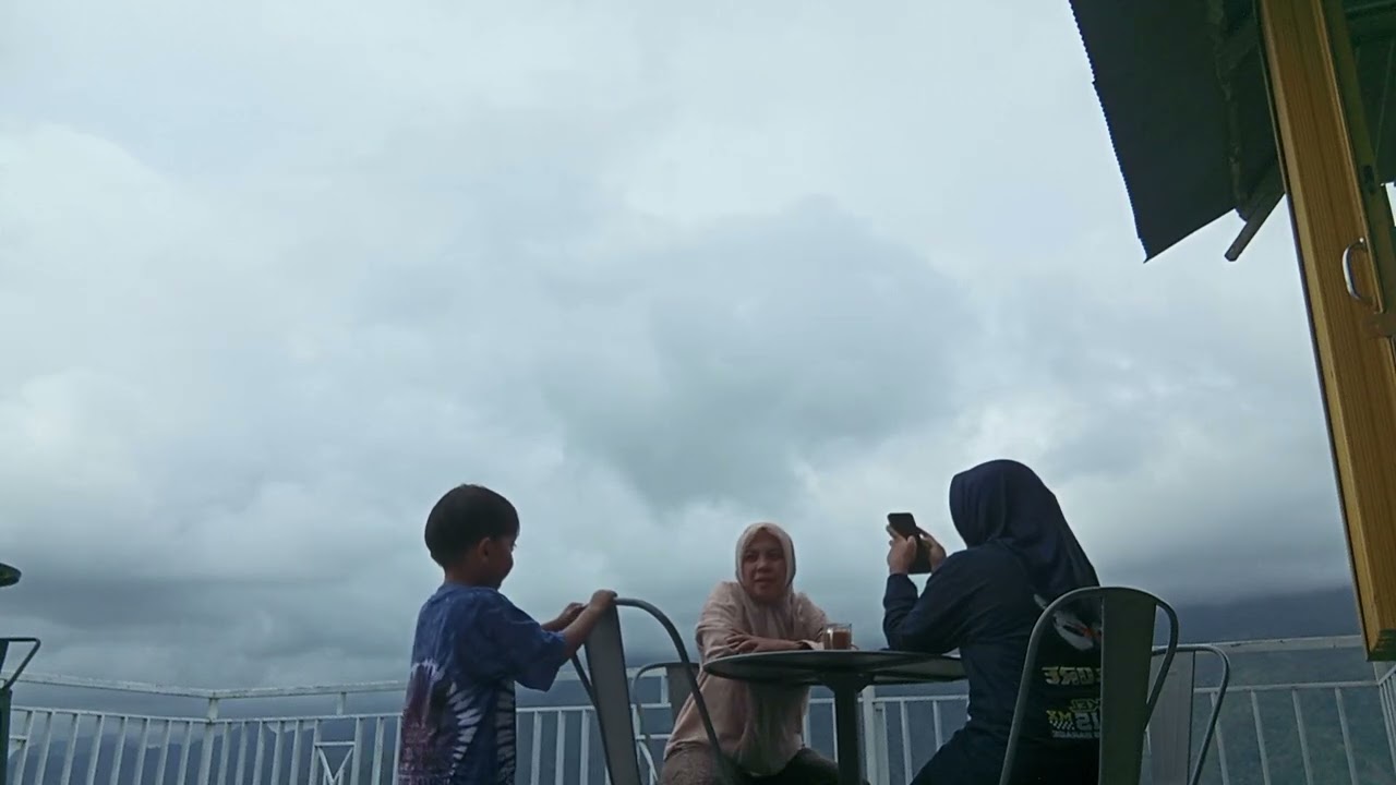 MasyaAllah serasa berada di negri di atas awan😁