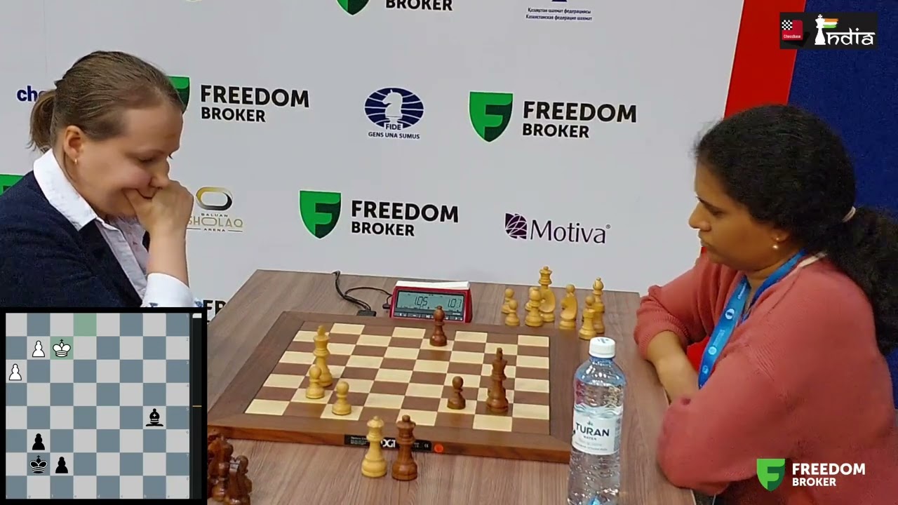 Humpy spots a brilliant tactic to finish off the game | Gunina vs Koneru Humpy | World Blitz 2022