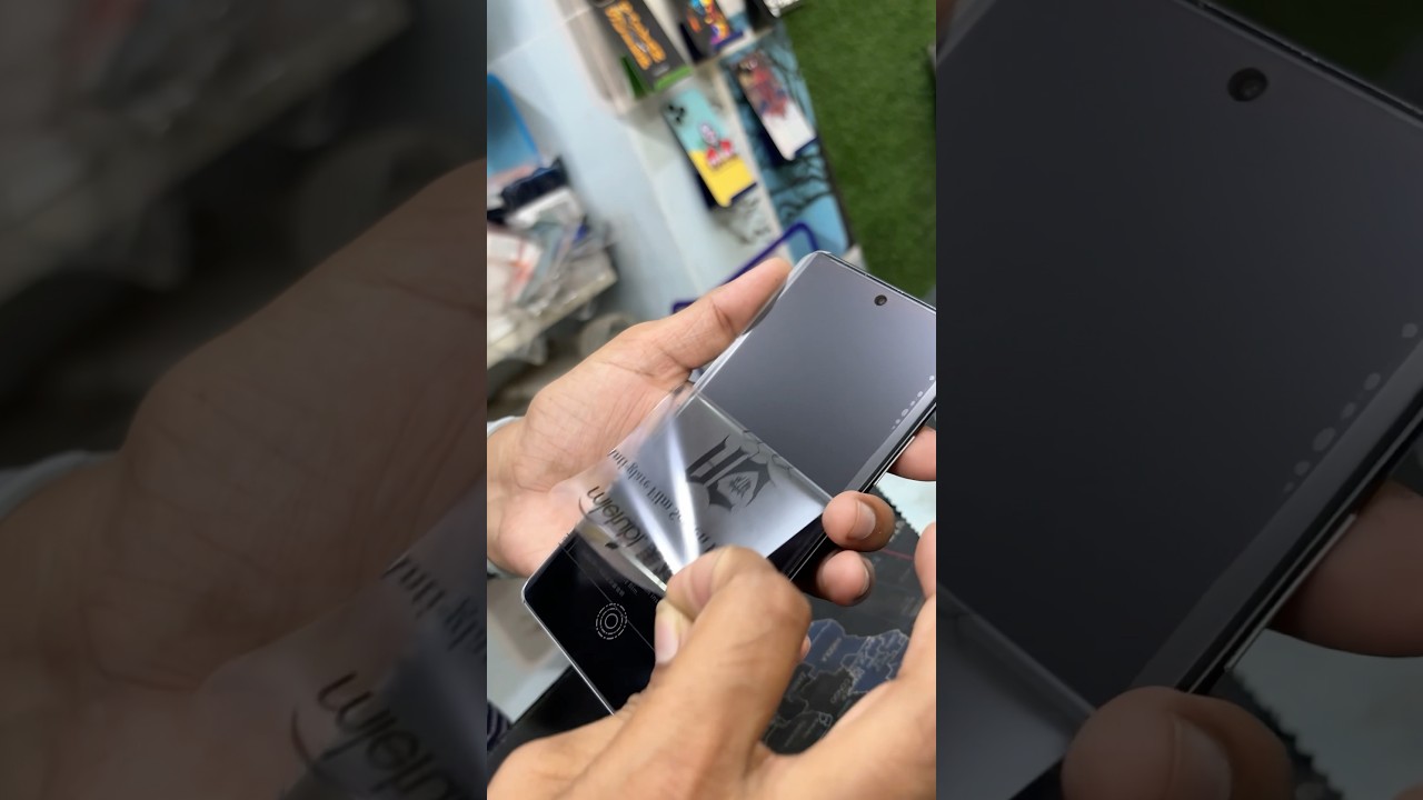 Tempered Glass Vs Screen Guard | ￼￼ best screen protector for curved display phones