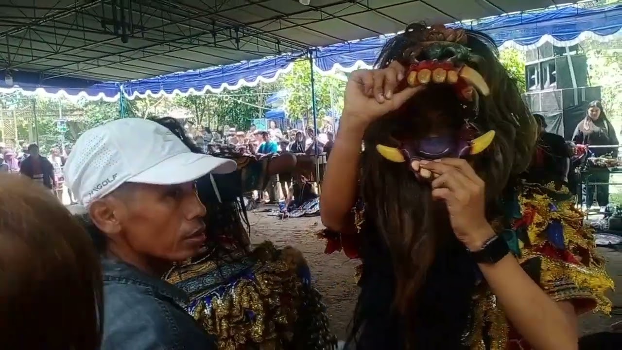 Pasukan bajubarat kencana taji