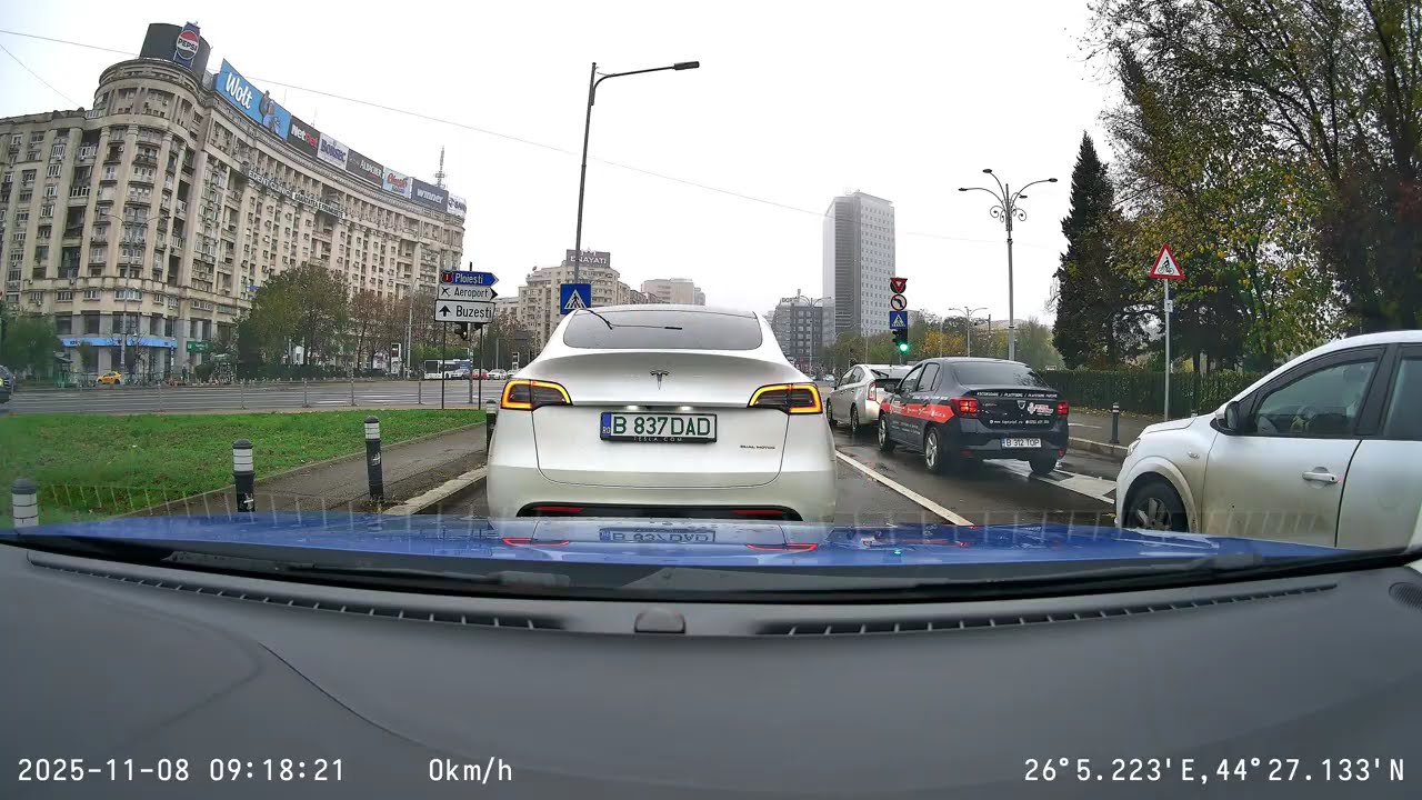 Relaxing Foggy Drive &ndash; Bucharest | Piața Victoriei to Calea Victoriei 4K