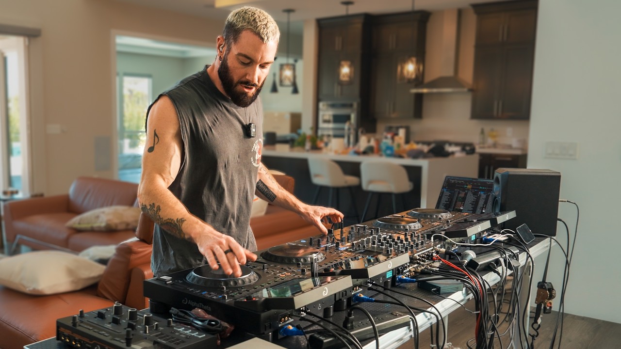 Practising DJ Transitions for 1 Hour Straight
