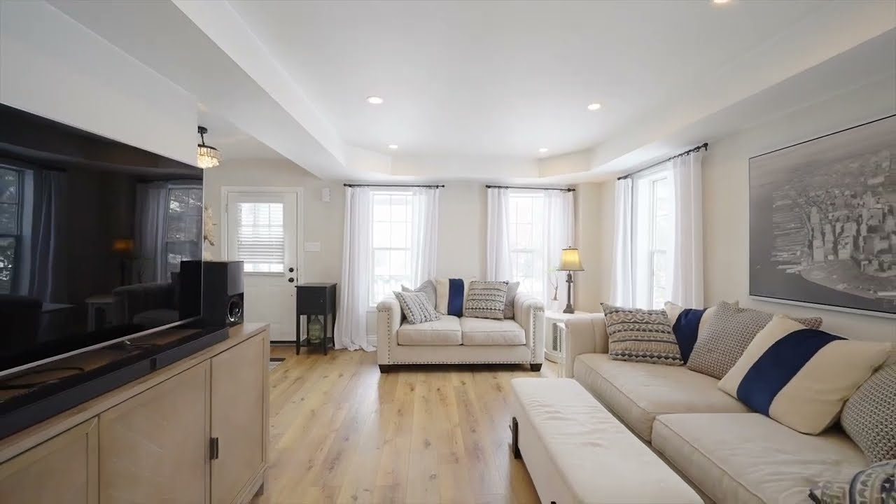 63 Roxton Rd