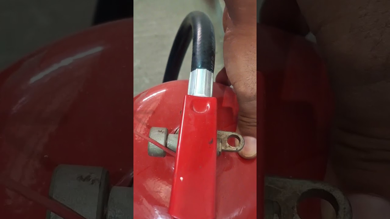 How to use fire extinguisher tips #tips #fire #short