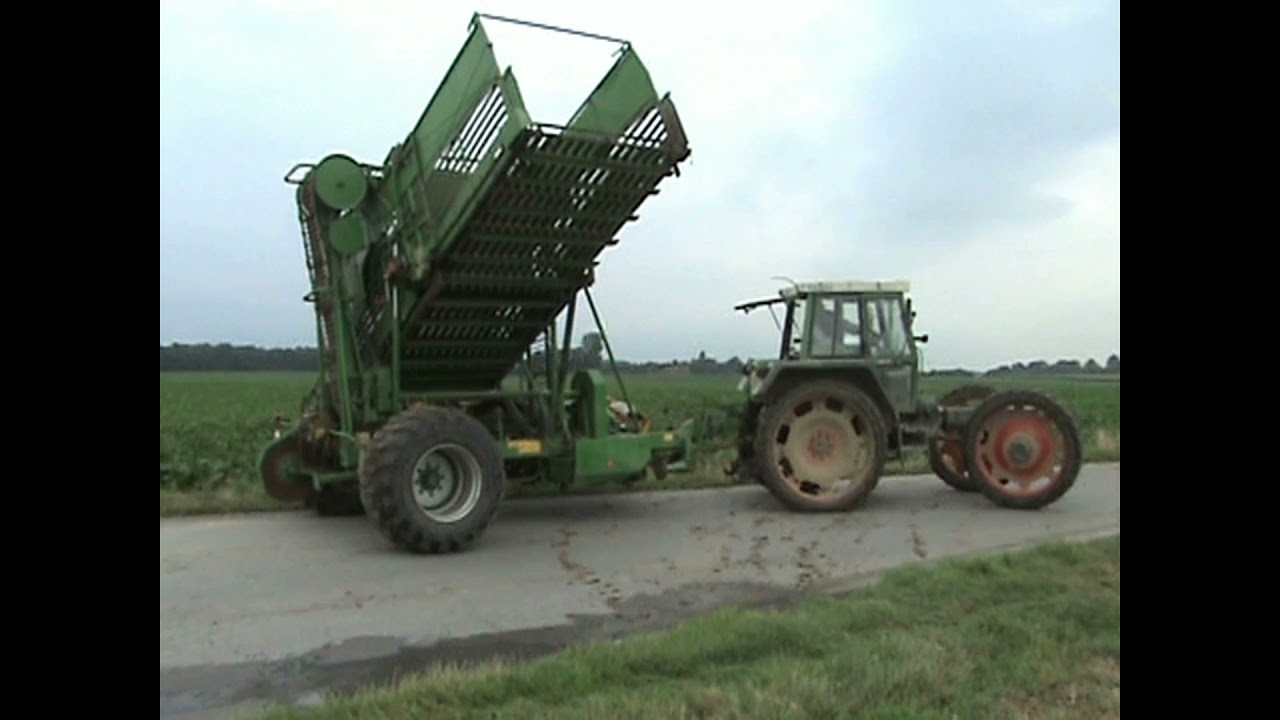 FENDT TOOLCARRIER AND STOLL V202 TANKER HARVESTER