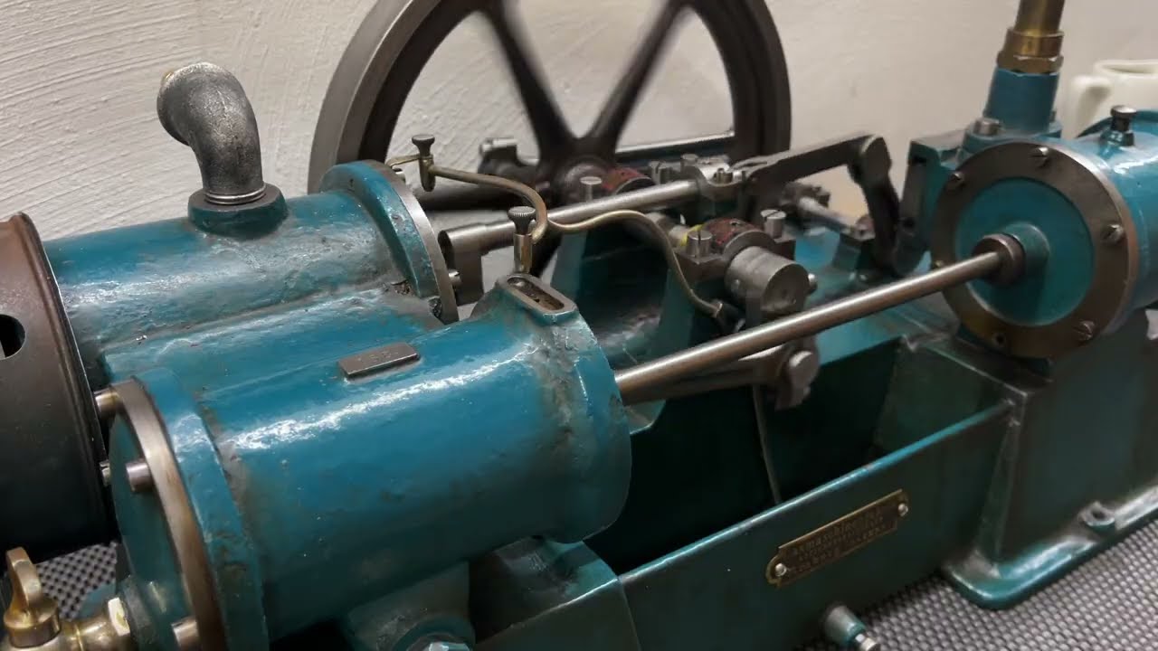 Amberg Heißluftmotor zur dezentralen Gaserzeugung um 1900 | ccmagnus