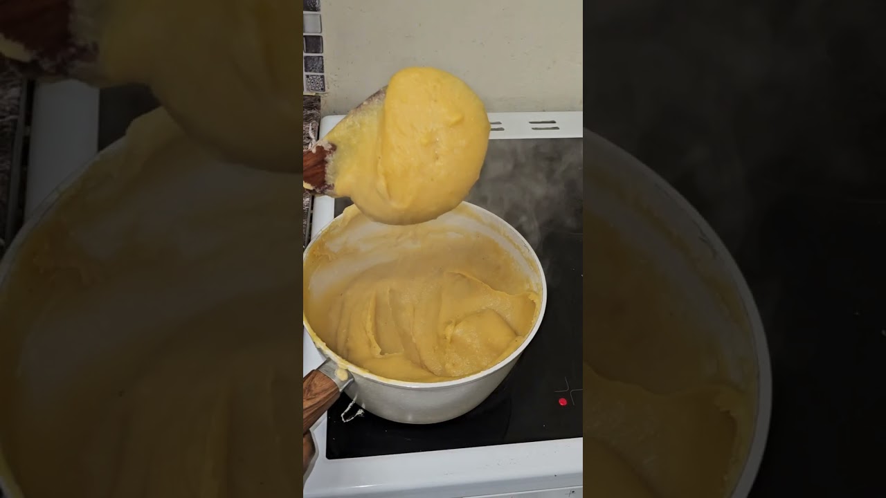 Вам непременно понравится это фуфу из бананов и картофеля.