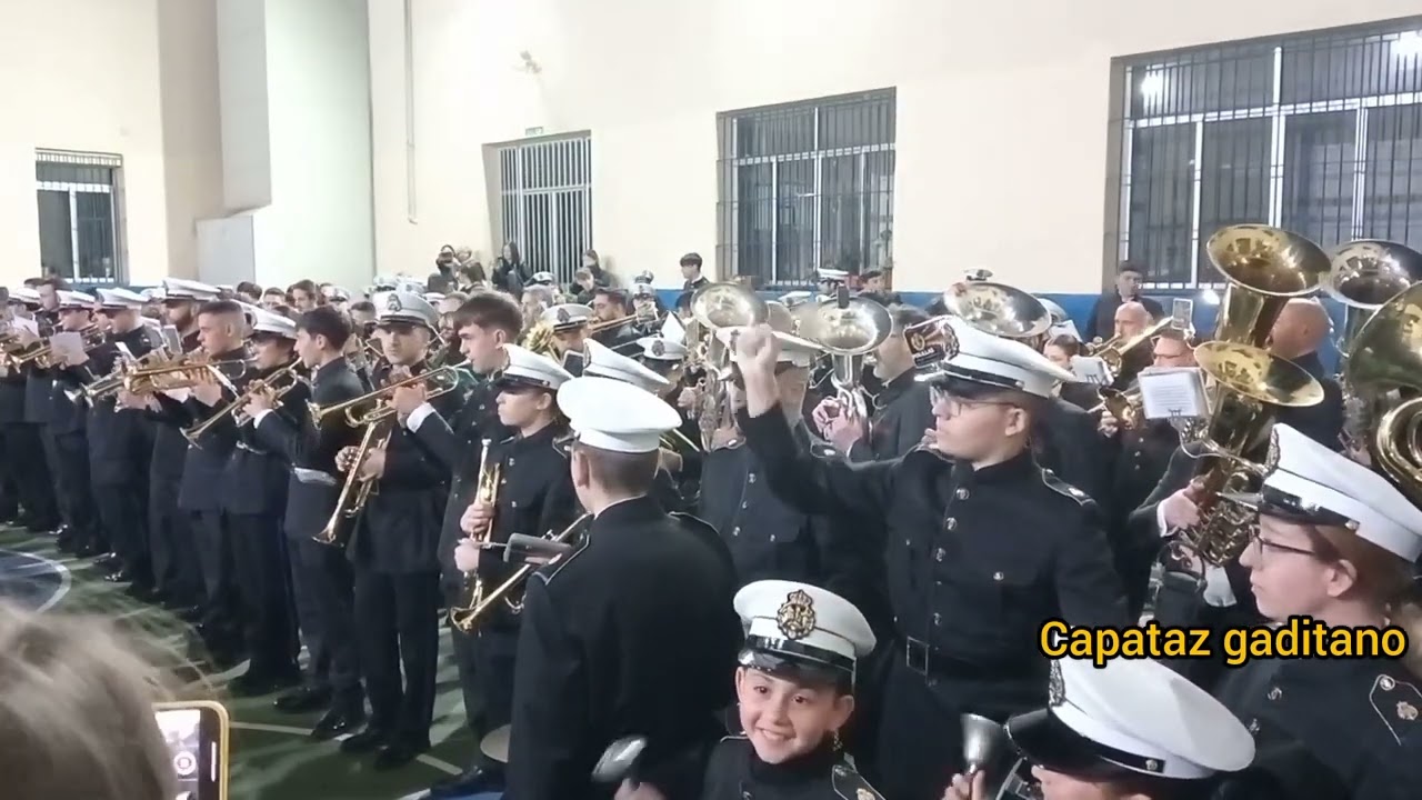 a.m.ecce máter a.m.los polillas seres de luz patio colegio salle Cádiz 2024