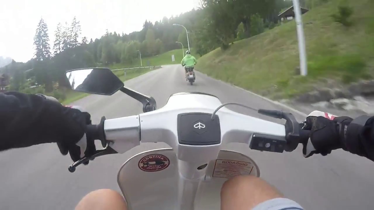 Vespa 132 Malossi MHR - Onboard - Passo Falzarego