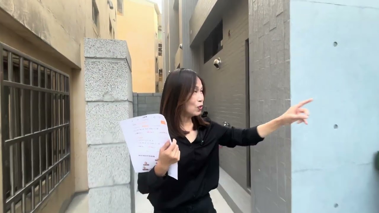 近中科全新別墅1988萬多間可選0988325250￼台灣房屋雅豐大雅店￼54242976中仲02048號中字H0096營業員證105-306038