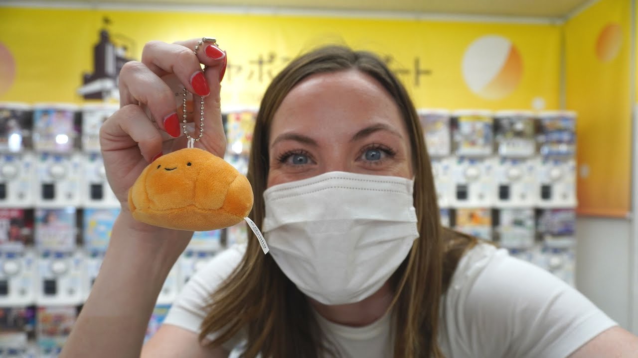 LIFE IN IWAKUNI JAPAN: morning rituals, Korean skincare, shopping, CANDO, and gashapon!