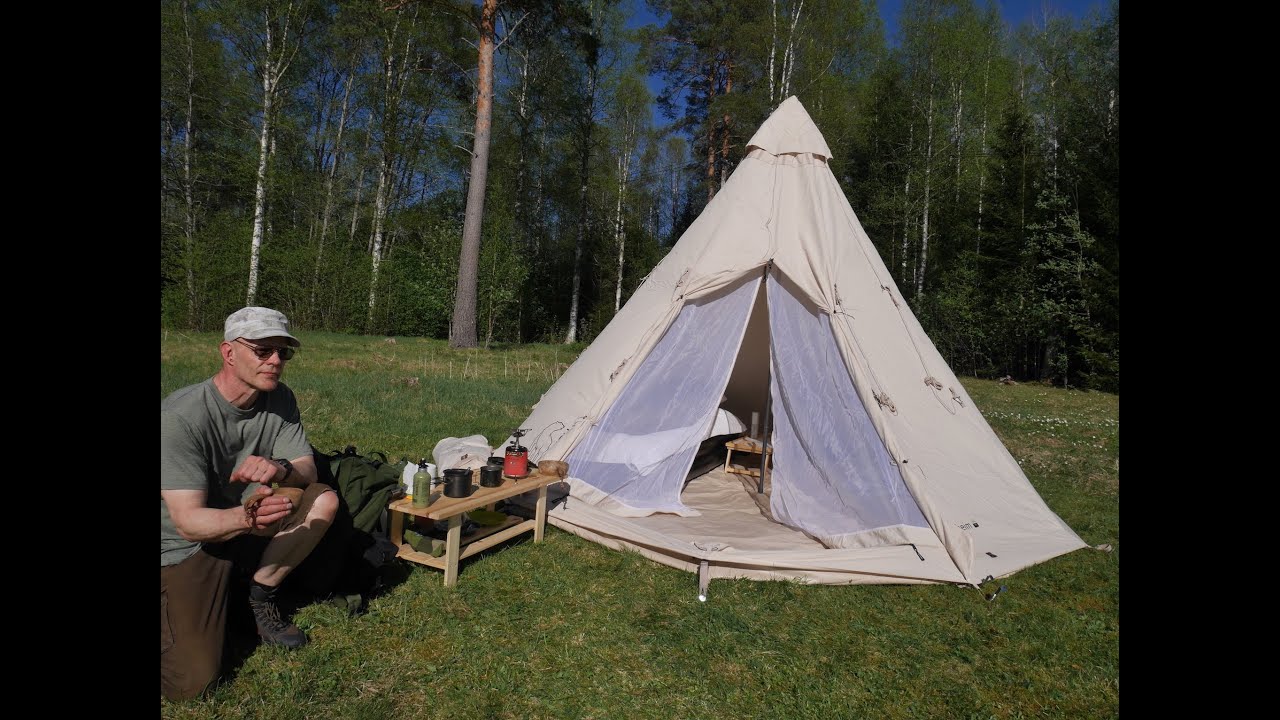 NORDISK TIPI  MED FOTOGENKAMIN